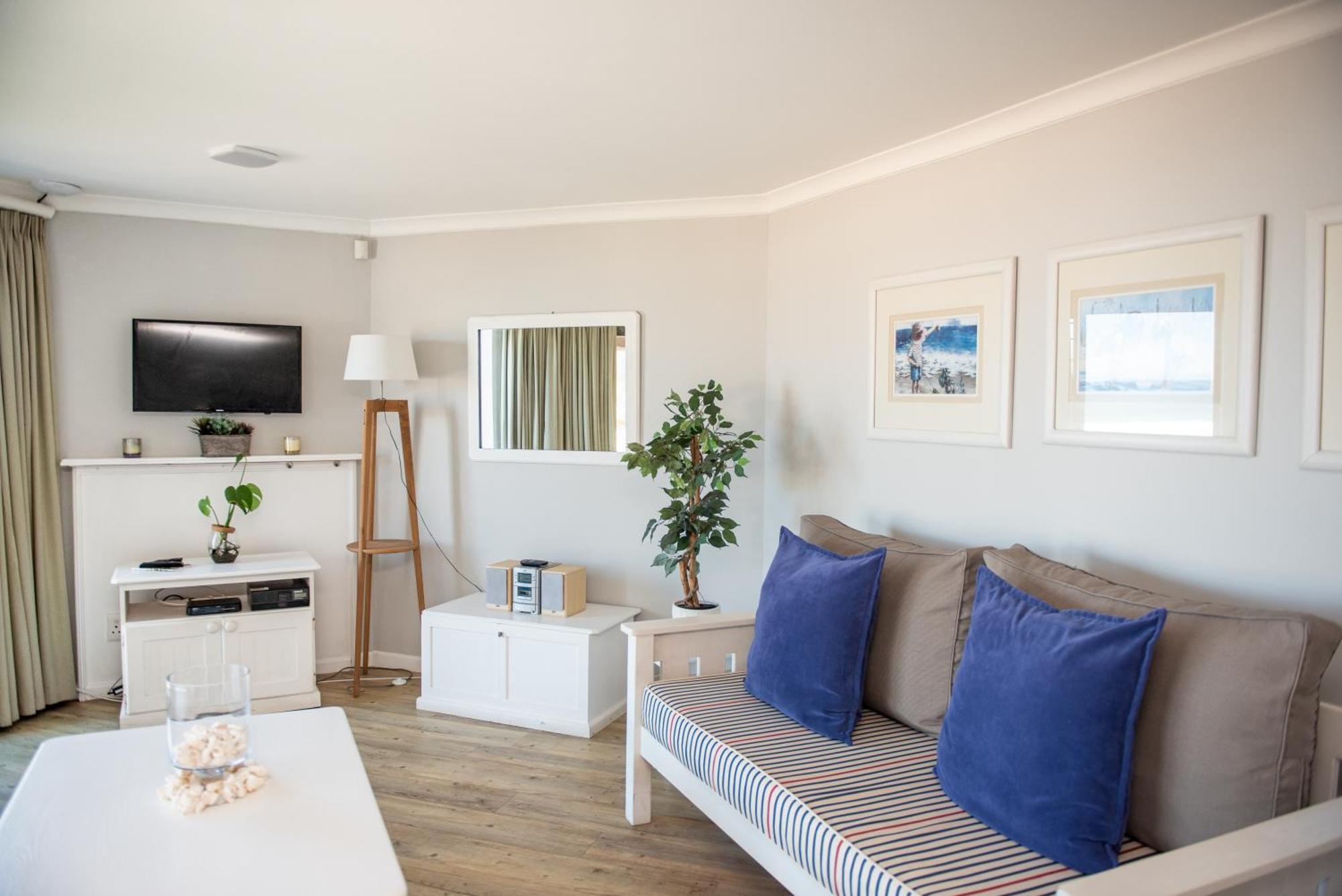 קורבומסטראנד Picnic Rock Seaside Accommodation חדר תמונה